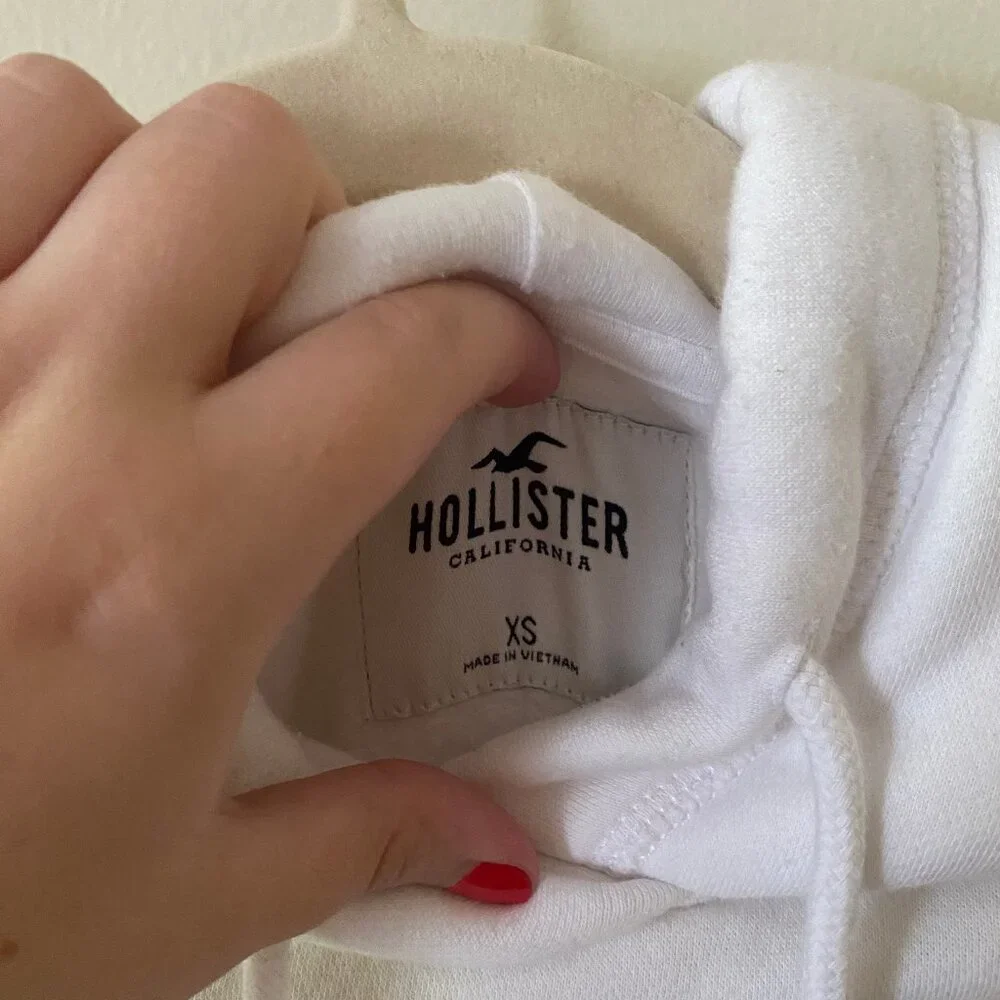 Women's Hollister Cropped Embroidered Hoodie - Picture 5 of 10